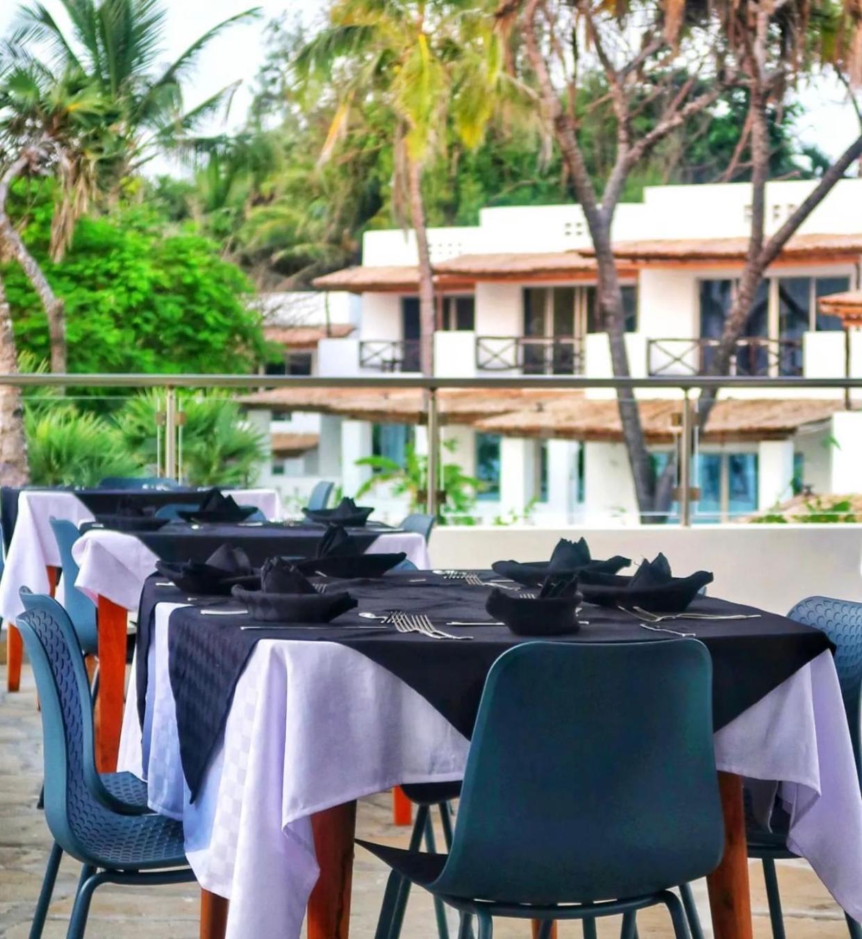 Barracuda Inn Resort Watamu Exterior photo